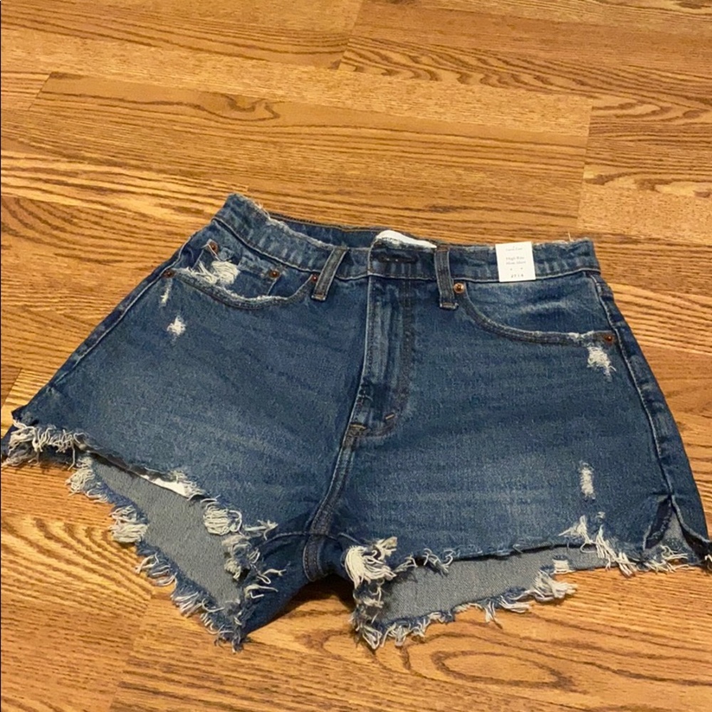 Abercrombie high rise mom shorts